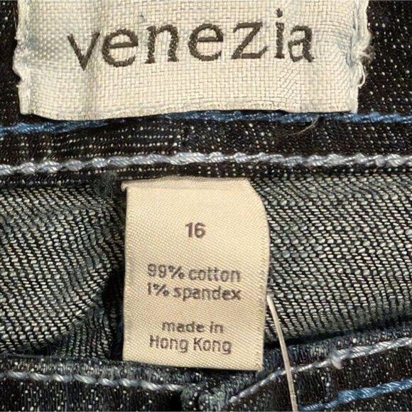 Lane Bryant Jeans NWT Plus Size 16 Curvy Fit Boot Cut Faded Denim NEW - Picture 3 of 5